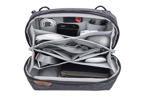 Peak Design Tech Pouch review | Amateur Photographer