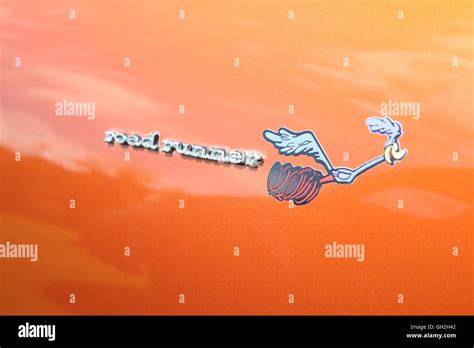 Road runner cartoon hi-res stock photography and images - Alamy