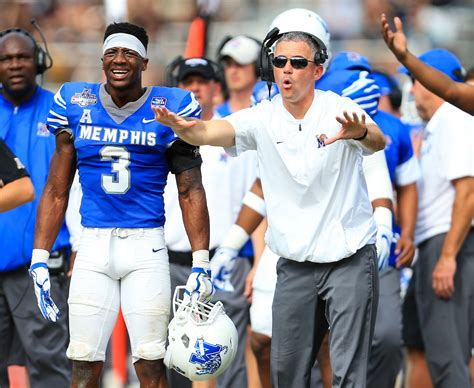 Mike Norvell out of running at Arkansas, signs extension with Memphis