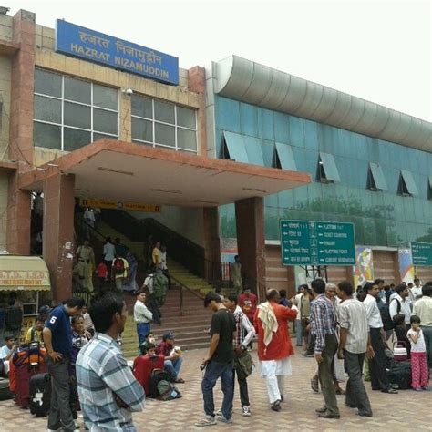 Hazrat Nizamuddin Railway Station (NZM) - New Delhi, Delhi