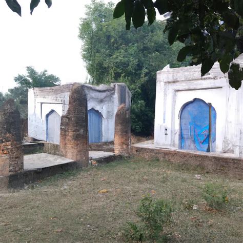 Tomb of Azimunnisha Begum daughter of Murshid Quli Khan In India: History,Facts, & Services