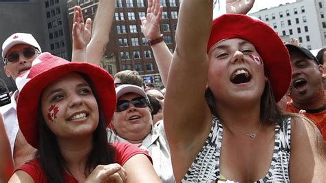 Canadian population surpasses 35 million - CBC News - Latest Canada, World, Entertainment and ...