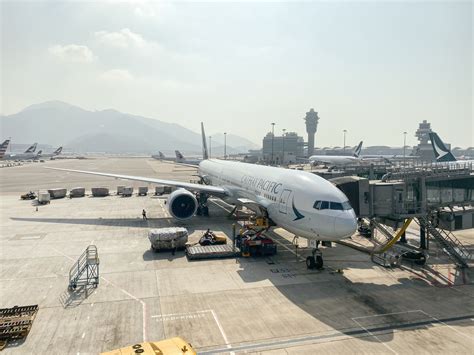 Cold ground, warm sky: A review of Cathay Pacific’s first class on the 777-300ER from Hong Kong ...