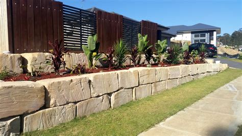 B Grade Sandstone Walls - Rock Retaining Wall Builder Gold Coast and Brisbane