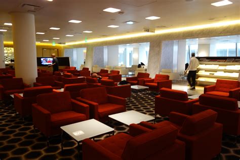 Lounge Review: Qantas First Class Lounge LAX – Efficient Asian Man