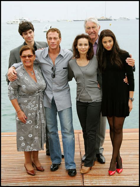 Photo : Jean-Claude Van Damme, ses parents, Elaine et Eugene, sa femme ...