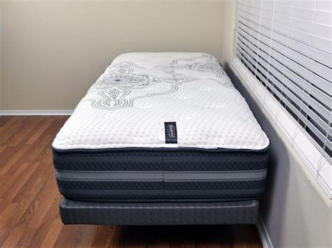 Simmons Beautyrest Black Mattress Review | Sleepopolis