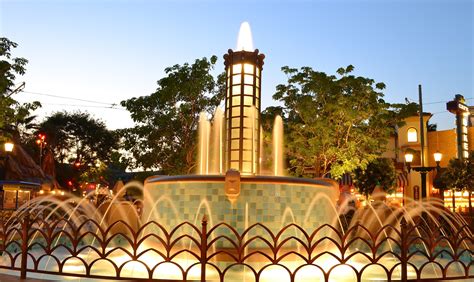 Disney Buena Vista St. Fountain - Pacific Aquascape International