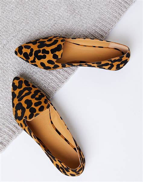 Leopard Pointed Toe Loafers in 2021 | Pointed toe loafers, Trendy womens shoes, Fashion shoes flats