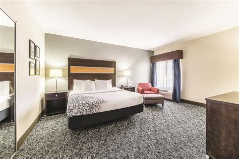 La Quinta Inn & Suites by Wyndham - Tulsa - Catoosa Route 66 | Catoosa, OK Hotels