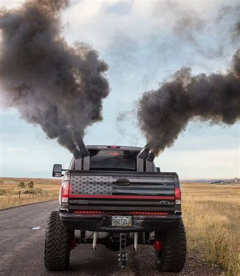 Rolling coal Lifted Ford Trucks, Big Trucks, Cars Trucks, Lifted Chevy, Lifted Cars, Lifted ...