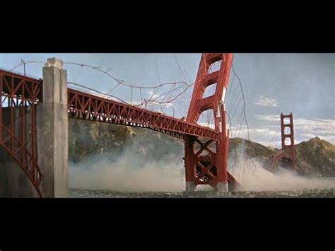 Battle in Outer Space (1959) | Golden Gate Bridge destruction scene - YouTube