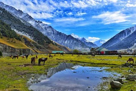 13 Best Places to Visit in Kashmir in Winter - Honeymoon Bug