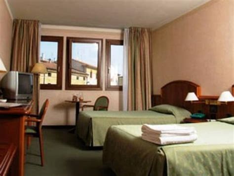 Hotel Due Leoni, Hotels Recommendation in Sacile Italy