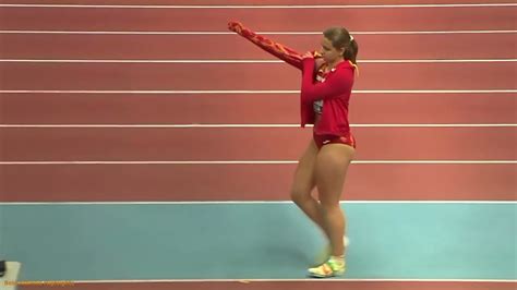 Laura Martinez Long Jump | DNA u20 Madrid - YouTube