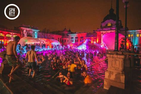 Thermal Pool Parties in Budapest – Budapest Tickets