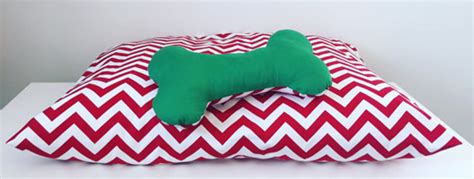 Christmas Dog Beds We Adore – 15 Festive Options - My Dog's Name