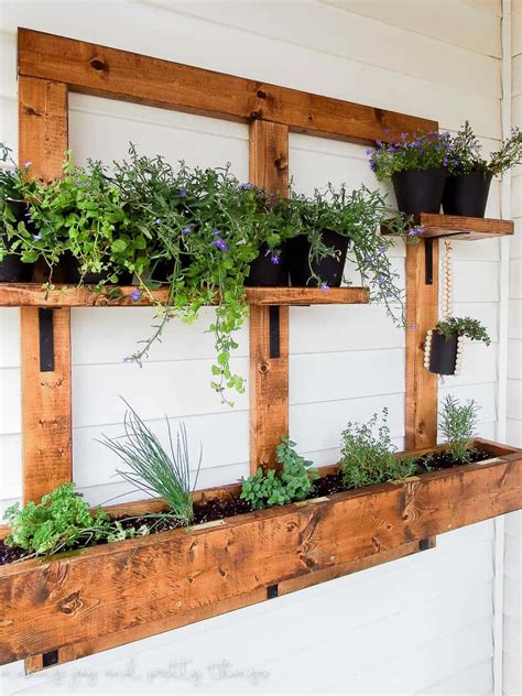 DIY Vertical Herb Garden and Planter (2x4 Challenge)