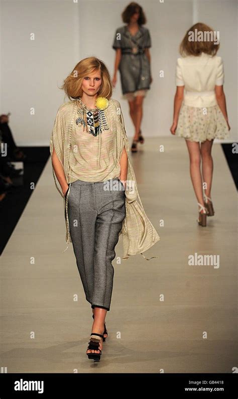 London Fashion Week - Jaeger London Catwalk Show Stock Photo - Alamy