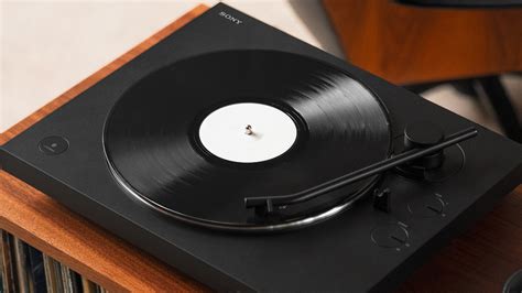 11 Best Bluetooth Turntables | Discogs Digs | Digs