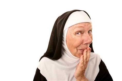 Watch a Nun Throw Out the First Pitch at the Chicago White Sox Game ...