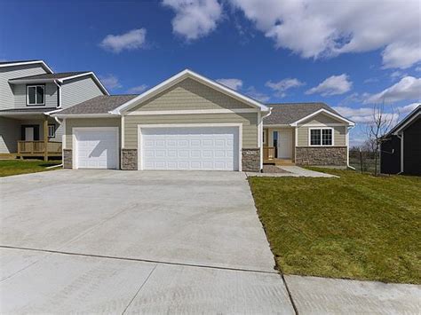 960 11th St, Waukee, IA 50263 | MLS #679146 | Zillow