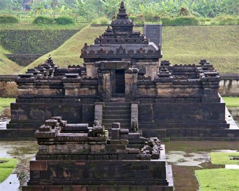 Kwartetwo Sejarah: Candi Sambisari