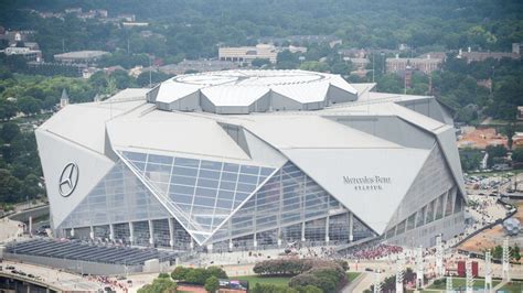 NFL team Atlanta Falcons unveil incredible new retractable roof at ...