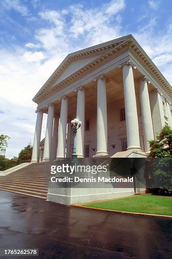 State Capitol Buildings High-Res Stock Photo - Getty Images