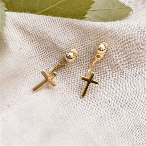 MINI CROSS EARRING I Isabel Selles Collection