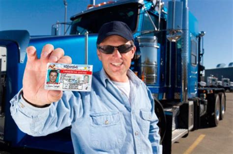 Cómo obtener una licencia de conducir comercial o Commercial Driver's License (CDL)?