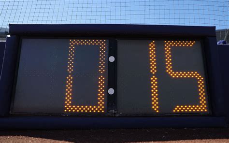 MLB players, managers discuss new pitch clock, rules for 2023 season