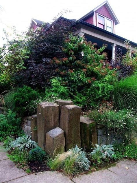 Corner garden 22 – gardenmagz.com | Corner landscaping, Front yard ...