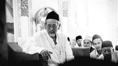 Pesan KH Dimyati Rois untuk Para Pemuda