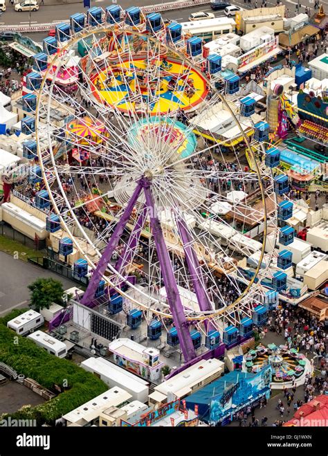 Aerial view, Giant Ferris Wheel Wheel Sky lounge, Cranger Kirmes 2016 ...