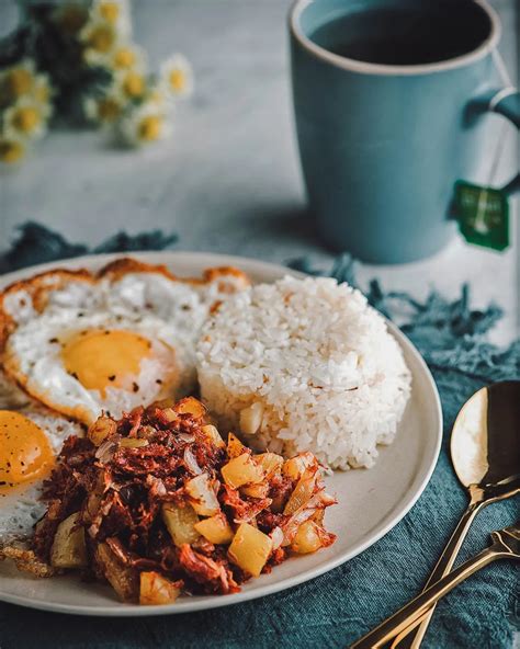 All You Need to Know About Filipino Silog Meals | Will Fly for Food