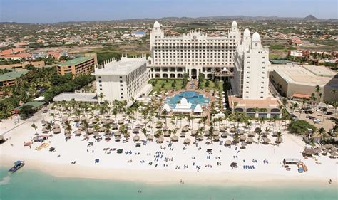 Riu Palace Aruba Wedding - Modern Destination Weddings