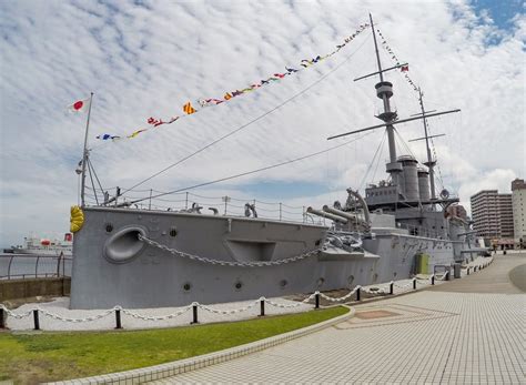 Take a tour of the 114-year-old Japanese battleship Mikasa - CNET