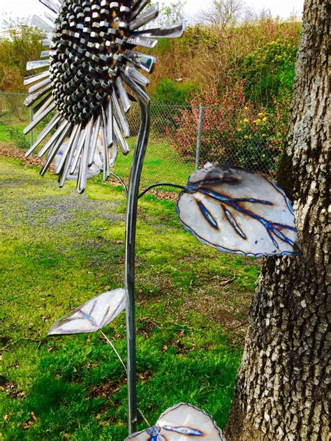 Pin on Sculpture {cement metal found objects} | Metal garden art, Lawn art, Metal yard art