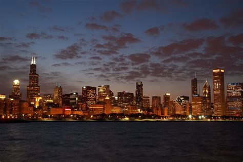 🔥 [39+] Chicago Night Skyline Wallpapers | WallpaperSafari