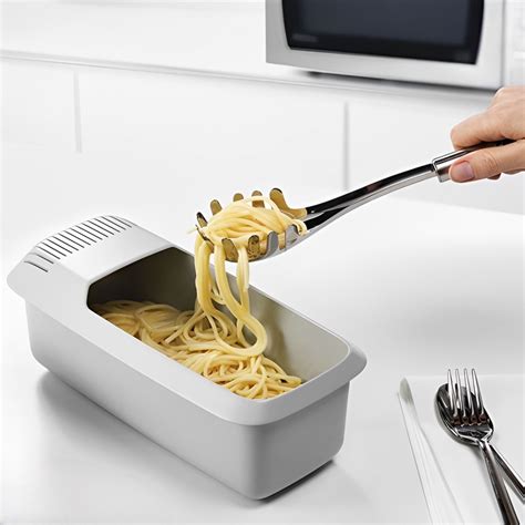 Microwave Pasta Cooker with Strainer