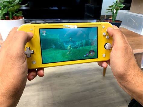 Nos photos de la Nintendo Switch Lite : on est déjà fans du format