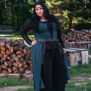 Freydis Surcoat Viking Coat Norse Dress for Women, LARP Costume and Shield-maiden Cosplay - Etsy