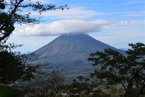 Volcanoes Top 13 Reasons to Make Nicaragua Your Next Tropical Destination DSC_0014 - Travel ...