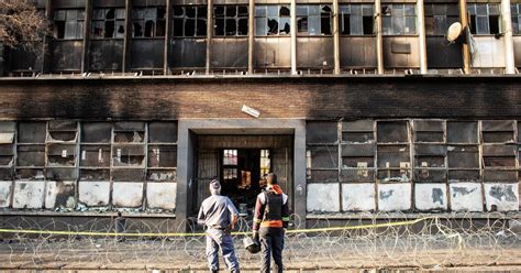 A Tragic Fire and Broken Promises in South Africa - The New York Times