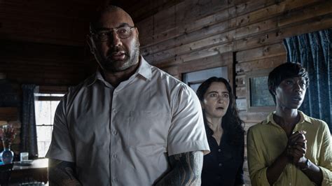 Knock at the Cabin is a Furious and Tense Apocalyptic Thriller | Tilt