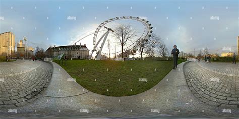 360° view of The London Eye - Alamy