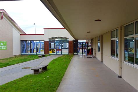 Cascade View Elementary School | Rolluda Architects