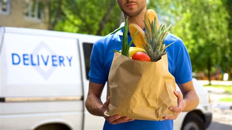 Walmart Wants to Deliver Groceries Right to Your Fridge | The Motley Fool