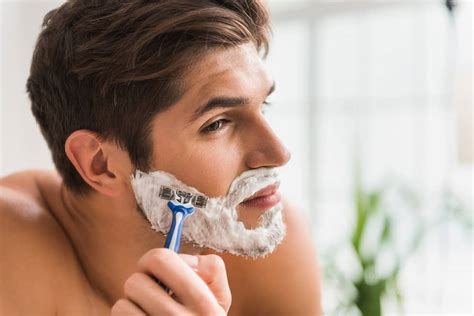 Learn How to Shave Your Face With These Simple Tips